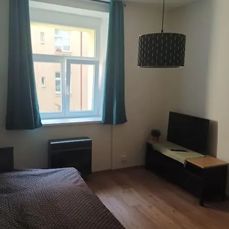 New Modern Studio In 3 *
